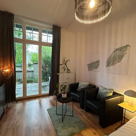 Mintara Komfort Mit Grill -terrasse, Sky Und Parkplatz * Magdeburg