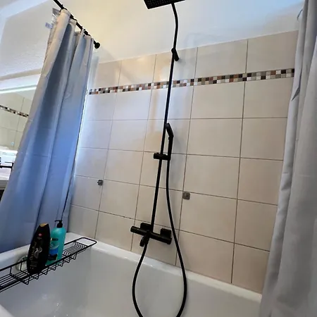 Mintara Komfort Mit Grill -terrasse, Sky Und Parkplatz Appartement Magdebourg