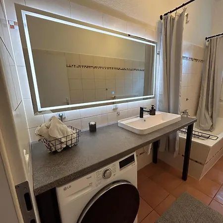 Apartamento Mintara Komfort Mit Grill -terrasse, Sky Und Parkplatz