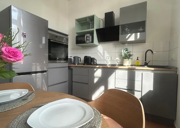 Mintara Komfort Mit Grill -terrasse, Sky Und Parkplatz Apartamento